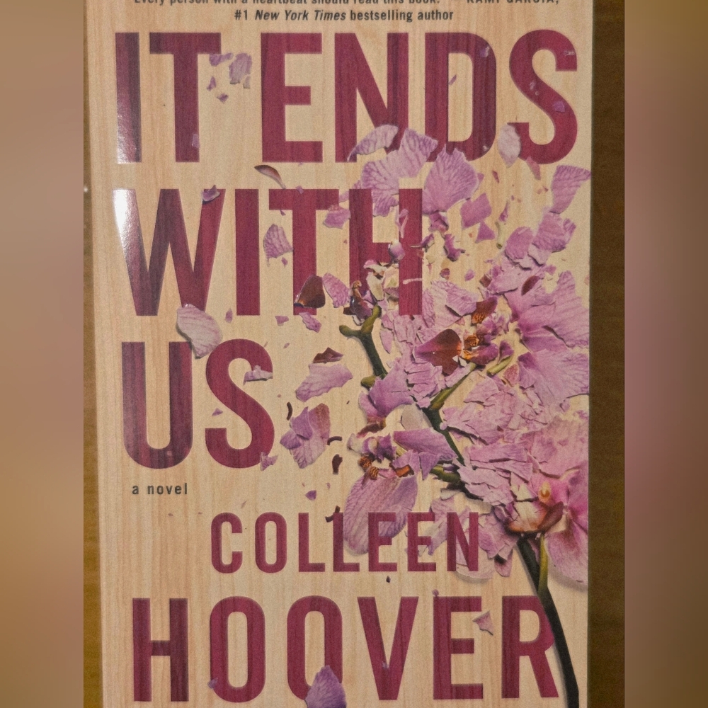 It Ends With Us By Colleen Hoover Paperback, Like New Excellent Condition